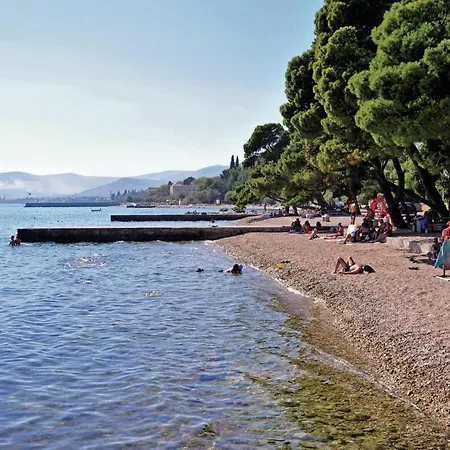 Awesome In Kastel Kambelovac Kastela
